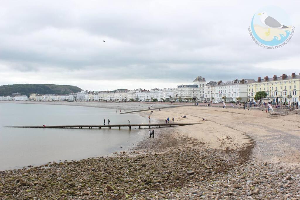 Central Llandudno, Private Parking Near To Beach, Pier & Shops Extérieur photo