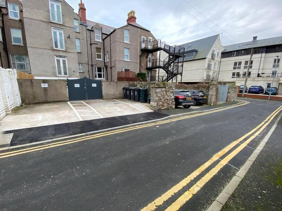 Central Llandudno, Private Parking Near To Beach, Pier & Shops Extérieur photo